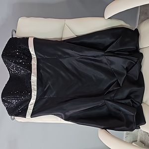 Jessica McClintock Strapless Formal dress size 9 black and gold